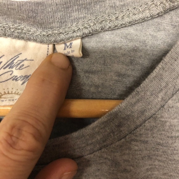 Anthropologie White Crow Feeling Lucky Shamrock Muscle Tee - Picture 4 of 6